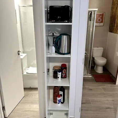 A Pasos Del Mar, 4 Habitaciones, Ac Y Reformado * Almeria